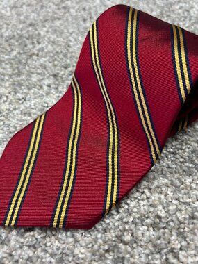 NWT Brooks Brothers Makers Tie 100% Silk Made in USA Prep Ivy Red Yellow Blue
